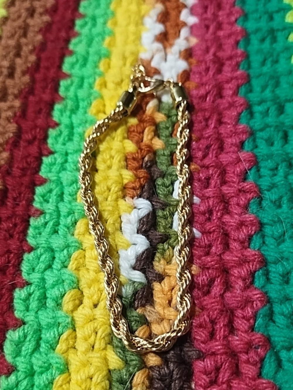 Gold Rope Chain Bracelet - Women's Fashion Accessory NIP.